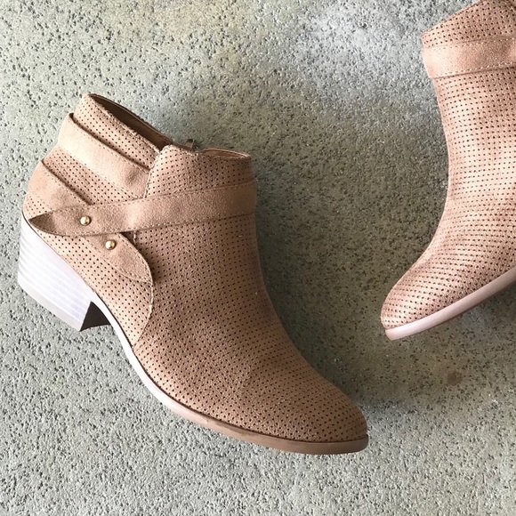 Soda Shoes - 1 Left! Soda Portia Light Tan heeled Ankle Booties